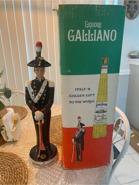 Liquore Galliano Ceramic Soldier Decanter - in original box . 19 inches tall